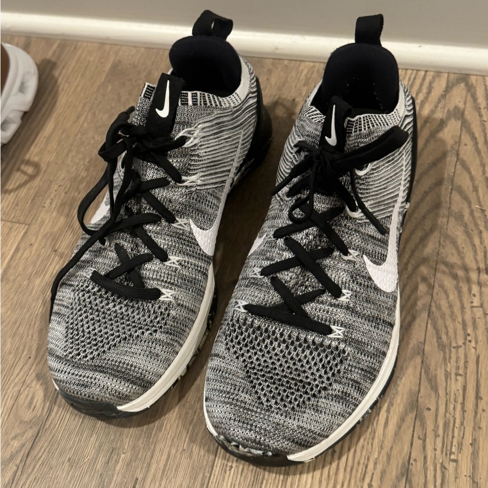 Nike Metcon Training Shoes, Womens Size 8